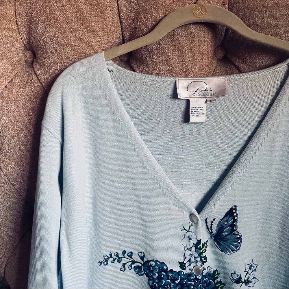 ♦️ 🦋 Baby blue butterfly flower sequin spring cardigan large Diane’s essentials - Picture 5 of 9